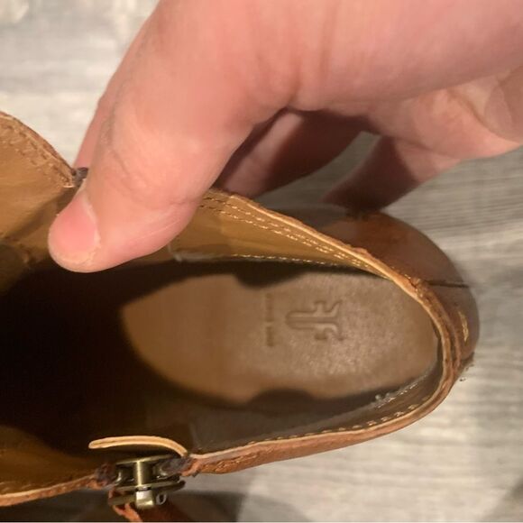 Frye heeled Booties size 8 m leather upper wooden heel - Picture 7 of 10